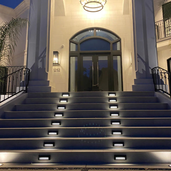 STA04 8W Low Voltage Cast Aluminum Rectangular Surface Mount LED Step or Deck Light